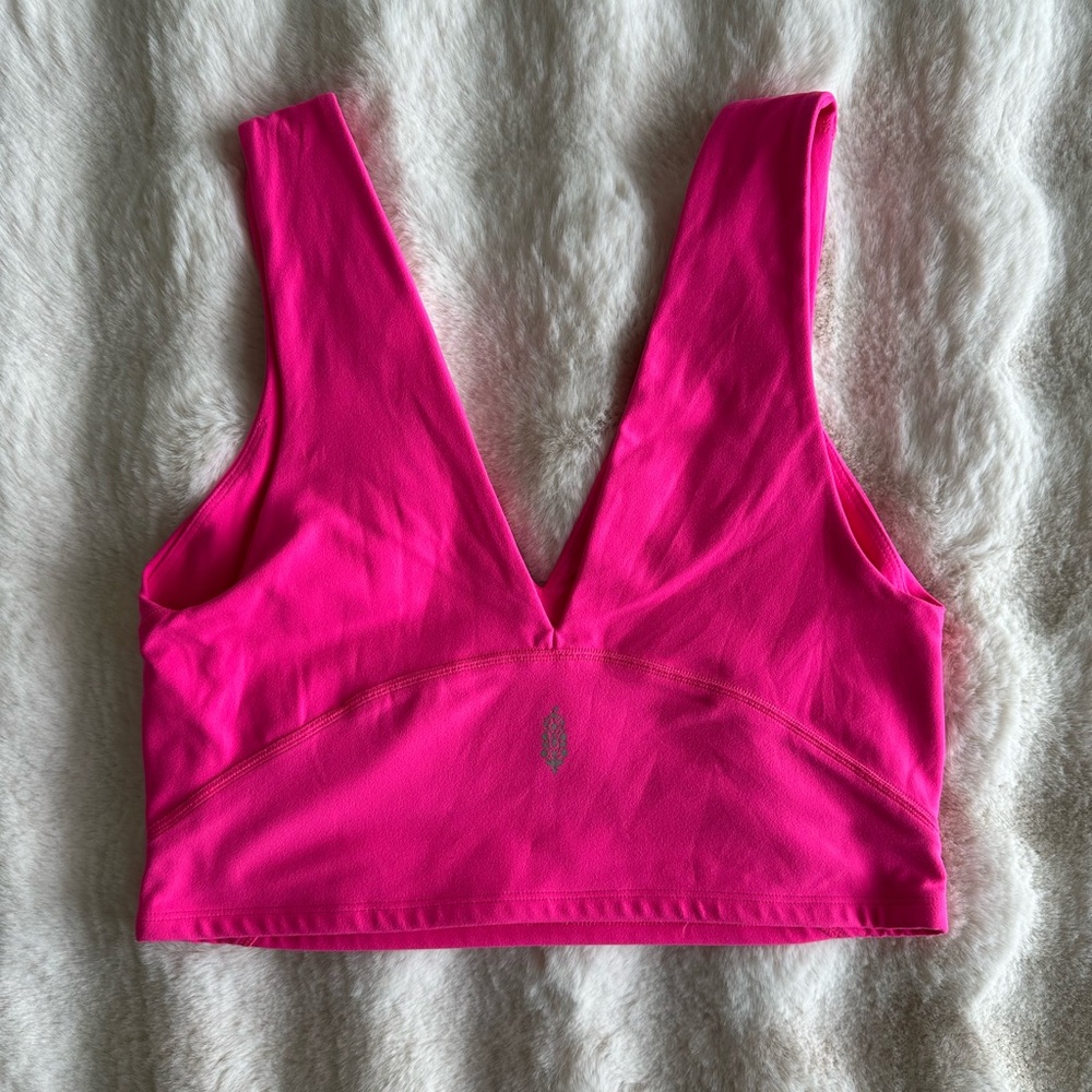🆕 FP Movement | Hot Pink Never Better Crop - Size M.